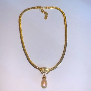 Christian Dior vintage pearl drop necklace